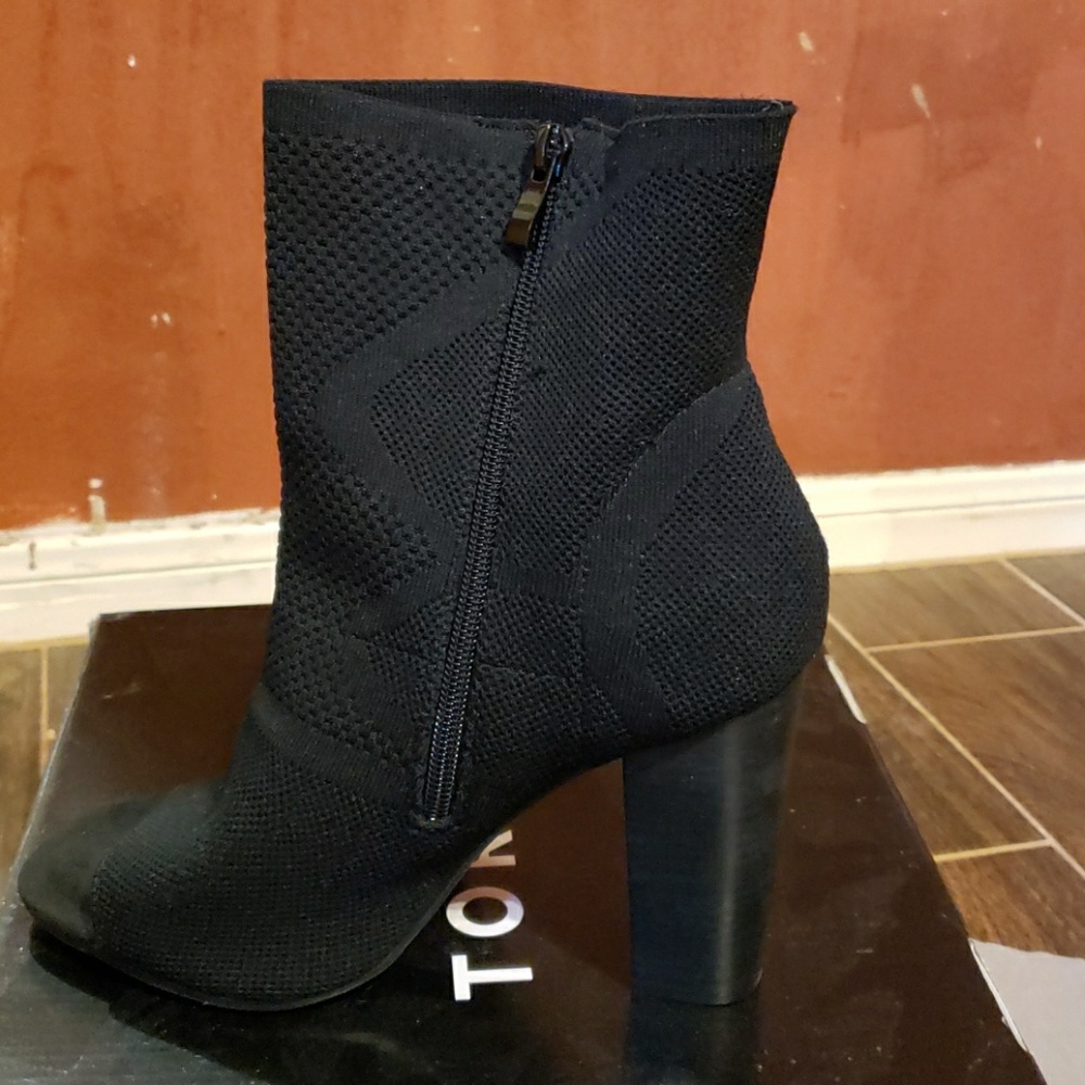 Black opened toe booties WIDE CALF